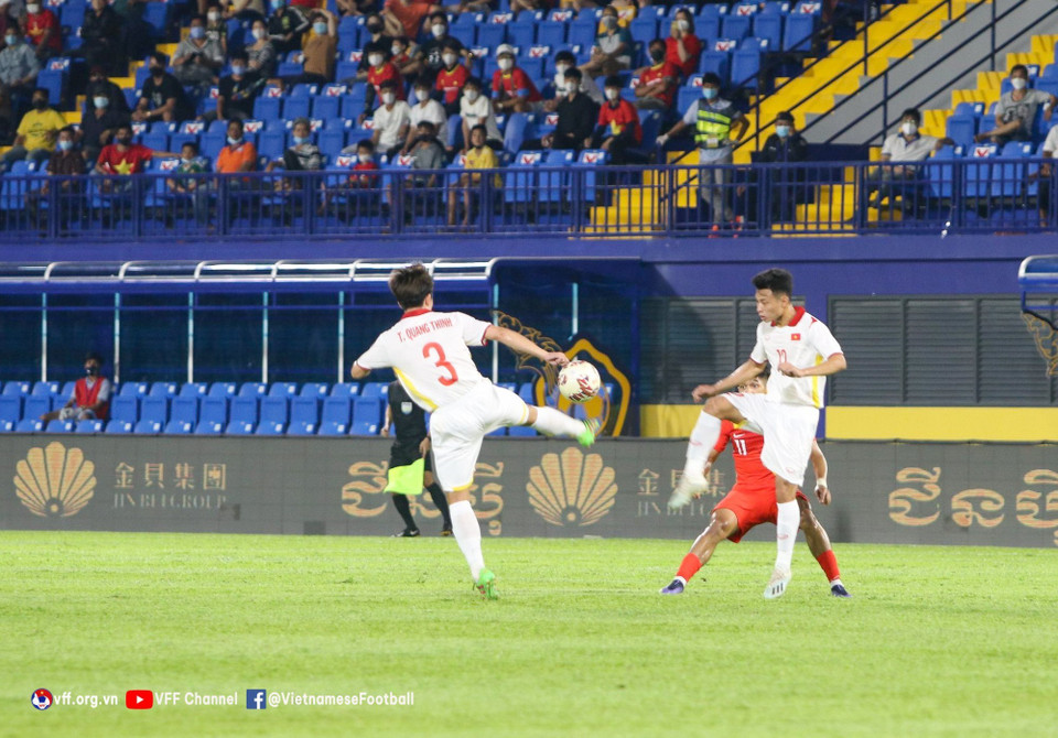 U23 Việt Nam chỉ cần kết quả hòa U23 Thái Lan là sẽ khép lại vòng bảng với ngôi đầu bảng C. Nếu điều này xảy ra, đổi thủ của chúng ta nhiều khả năng sẽ là chủ nhà U23 Campuchia. (Nguồn: TTXVN phát)