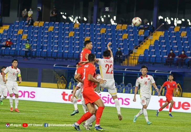 Huấn luyện viên Đinh Thế Nam cho biết các cầu thủ U23 Việt Nam chủ yếu ở độ tuổi 20-21. Ông mong muốn tìm ra 4-5 cầu thủ chất lượng thông qua giải đấu U23 Đông Nam Á để bổ sung cho lứa cầu thủ tham dự SEA Games 31 sắp tới tại Việt Nam. (Nguồn: TTXVN phát)