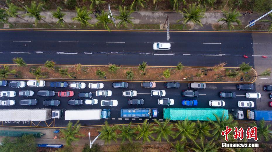 Tình trạng thời tiết bất lợi trùng vào đúng giai đoạn người dân Trung Quốc quay trở lại làm việc sau kỳ nghỉ Tết. (Nguồn: Chinanews)