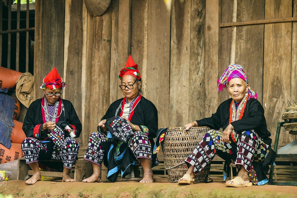 Đến Tây Bắc với những sắc màu và phong tục của nhiều đồng bào dân tộc đang sinh sống nơi đây. (Ảnh: Phan Tuấn Anh/TTXVN)