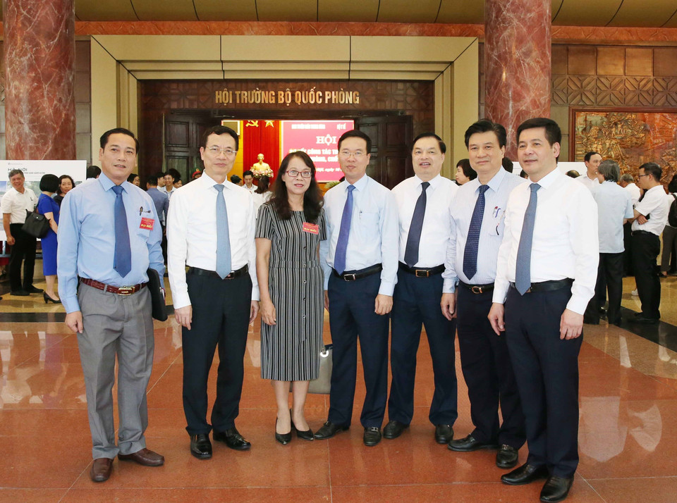 Ông Võ Văn Thưởng, Uỷ viên Bộ Chính trị, Bí thư Trung ương Đảng, Trưởng Ban Tuyên giáo Trung ương và các đại biểu dự Hội nghị. (Ảnh: Phương Hoa/TTXVN)