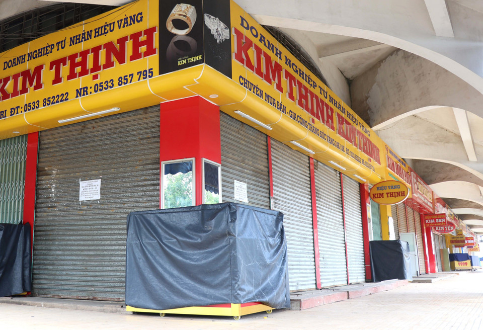 Các quầy hàng ở chợ Đông Hà đóng cửa để phòng, chống dịch COVID-19. (Ảnh: Nguyên Lý/TTXVN)