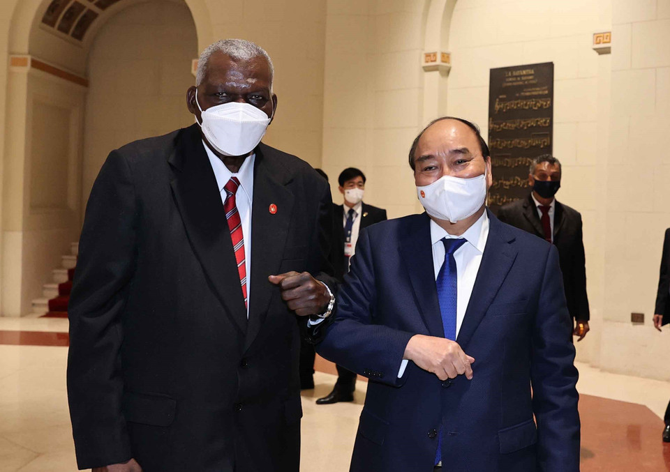 Chủ tịch nước Nguyễn Xuân Phúc hội kiến Chủ tịch Quốc hội Cộng hòa Cuba Esteban Lazo Hernández. (Ảnh: Thống Nhất/TTXVN)