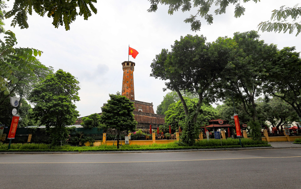 Cột cờ Hà Nội trong ngày lễ Quốc khánh 2-9. (Ảnh: Thanh Tùng/TTXVN)