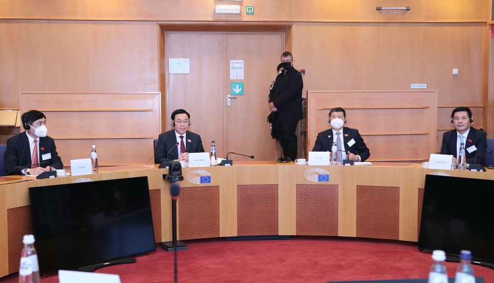 Chủ tịch Quốc hội Vương Đình Huệ phát biểu tại hội đàm. (Ảnh: Doãn Tấn/TTXVN)