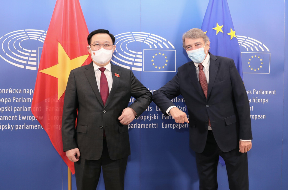 Chủ tịch Quốc hội Vương Đình Huệ và Chủ tịch Nghị viện châu Âu David Sassoli. (Ảnh: Doãn Tấn/TTXVN)
