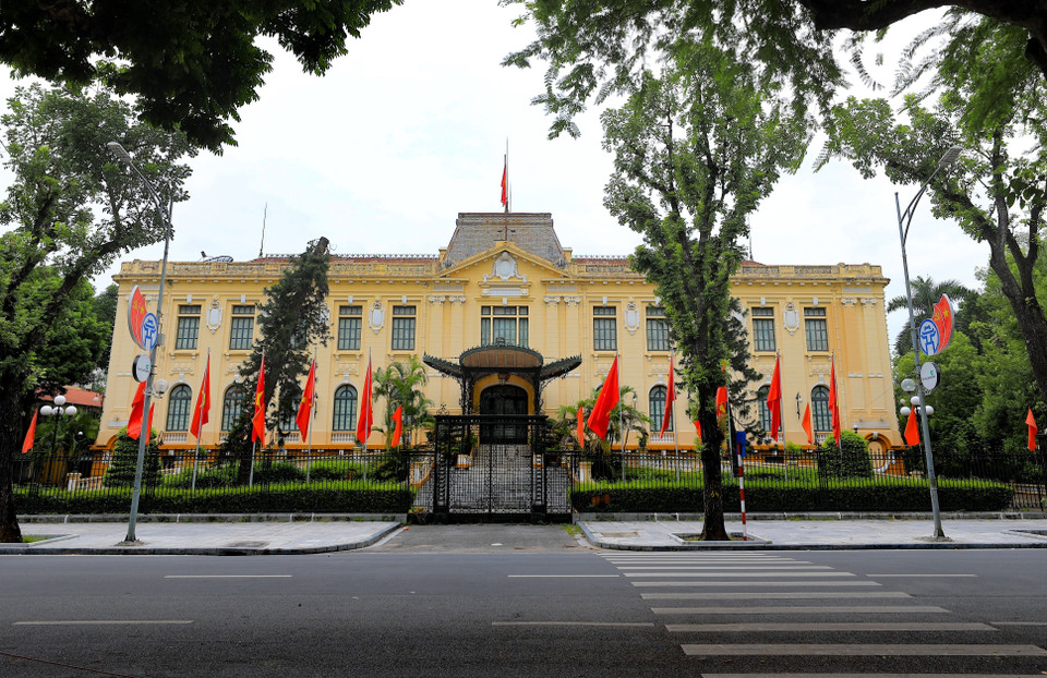 Nhà khách Chính phủ (trước đây là Phủ Khâm sai Bắc Bộ - nơi quần chúng cách mạng và tự vệ chiến đấu Hà Nội chiếm ngày 19/8/1945) tĩnh lặng trong ngày 2-9. Ảnh: Thanh Tùng - TTXVN