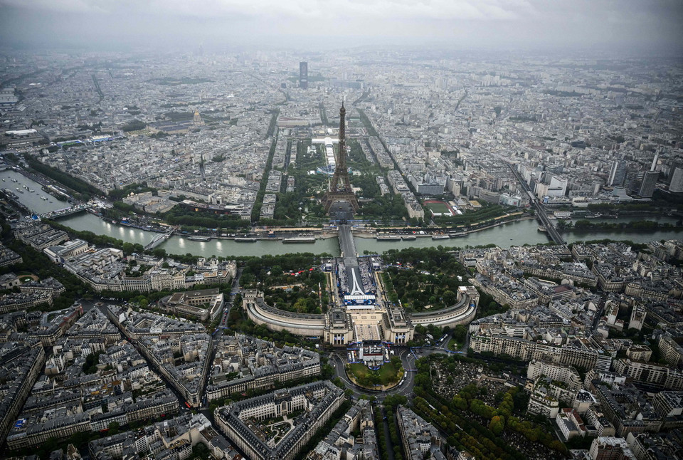 Quang cảnh khu vực diễn ra Lễ Khai mạc Olympic Paris 2024 ở Paris, Pháp. (Ảnh: THX/TTXVN)