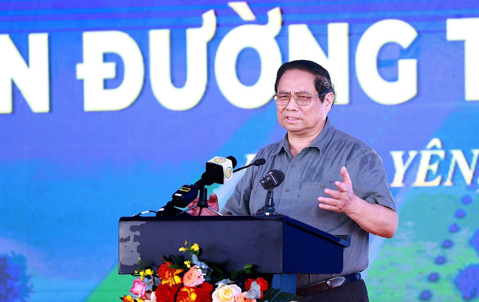 Sáng 7/7, Thủ tướng Phạm Minh Chính dự Lễ khởi công dự án đường Tân Phúc-Võng Phan tại tỉnh tại Hưng Yên. (Ảnh: Dương Giang/TTXVN)