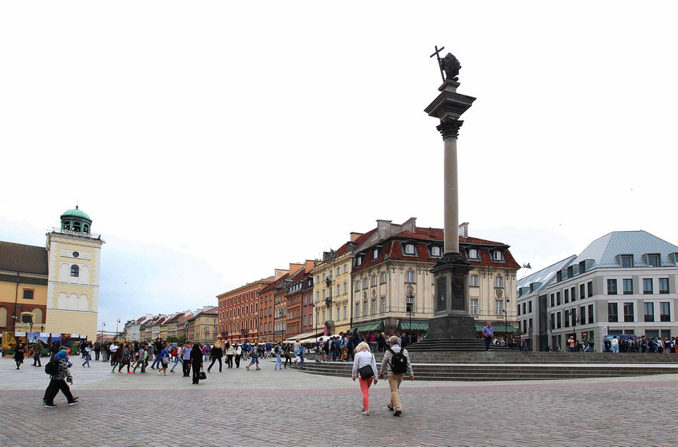 Quảng trường Zankowy với bức tượng Vua Rei Sigmundo III nổi tiếng. (Ảnh: Quang Hải/TTXVN)