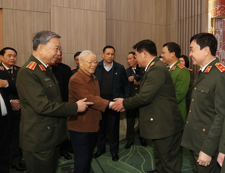 Tổng Bí thư Nguyễn Phú Trọng với đại biểu dự hội nghị. (Ảnh: Trí Dũng/TTXVN)