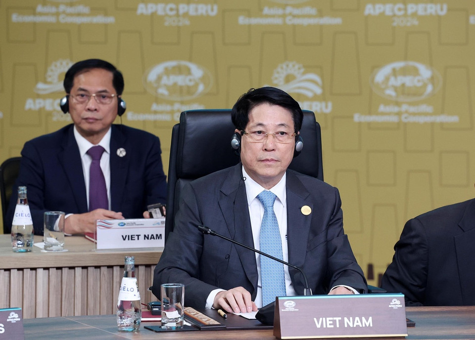 Chủ tịch nước Lương Cường dự Đối thoại không chính thức giữa các nhà lãnh đạo APEC với khách mời. (Ảnh: Lâm Khánh/TTXVN)