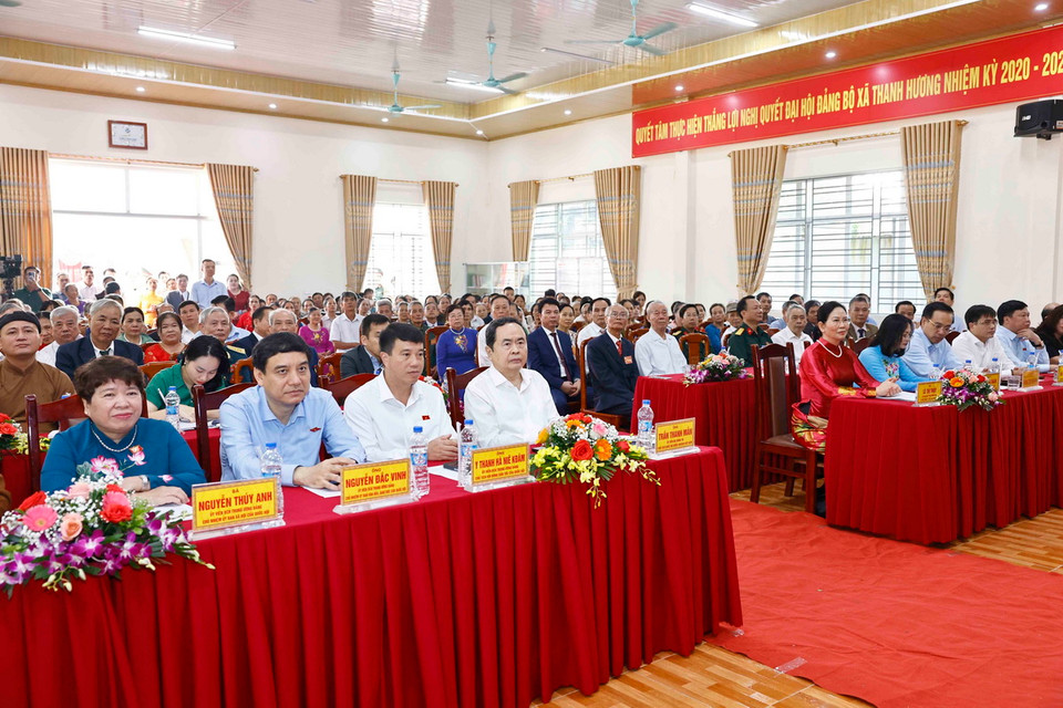 Chủ tịch Quốc hội Trần Thanh Mẫn và đại biểu dự ngày hội. (Ảnh: Doãn Tấn/TTXVN)