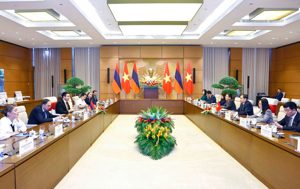 Chủ tịch Quốc hội Trần Thanh Mẫn hội đàm với Chủ tịch Quốc hội Armenia Alen Simonyan. (Ảnh: Doãn Tấn/TTXVN)