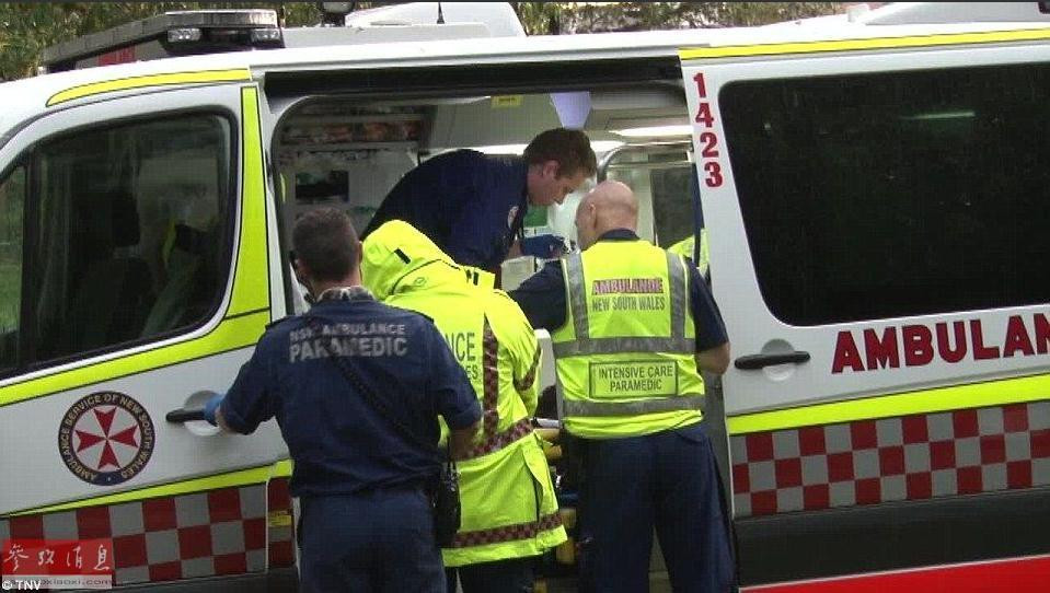 Trong khi đó, hai người phụ nữ địa phương không được may mắn đã bị sét đánh. (Nguồn: TNV)