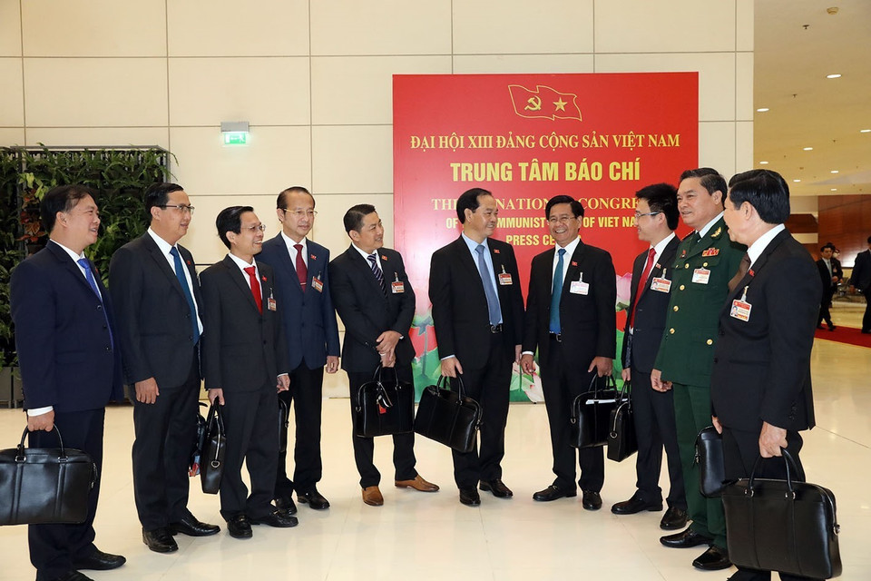 Đoàn đại biểu Đảng bộ tỉnh Bà Rịa-Vũng Tàu đến dự đại hội, sáng 28/1. (Nguồn: TTXVN)