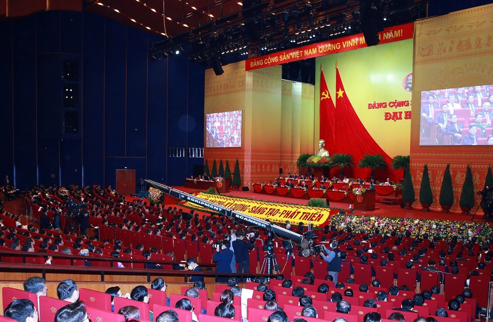 Quang cảnh phiên thảo luận văn kiện Đại hội tại hội trường, sáng 28/1. (Nguồn: TTXVN)