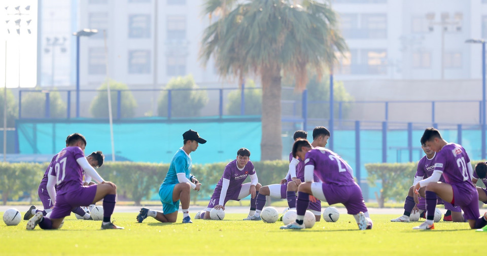 Đội tuyển Việt Nam trên sân tập sáng 3/6. (Ảnh: Hoàng Linh/TTXVN)