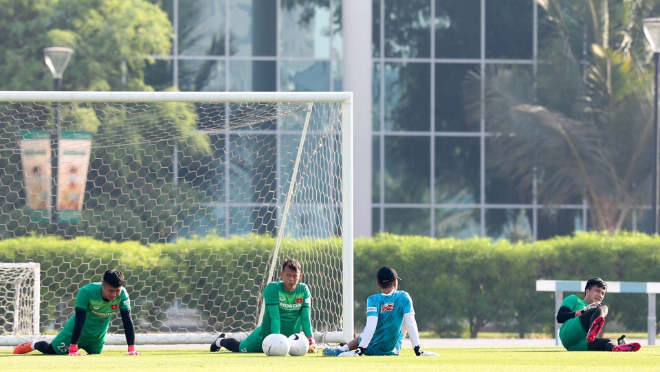 Đội tuyển Việt Nam trên sân tập sáng 3/6. (Ảnh: Hoàng Linh/TTXVN)