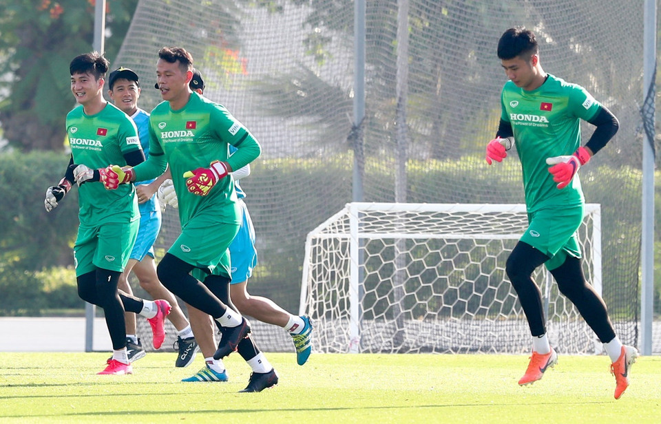 Đội tuyển Việt Nam trên sân tập sáng 3/6. (Ảnh: Hoàng Linh/TTXVN)