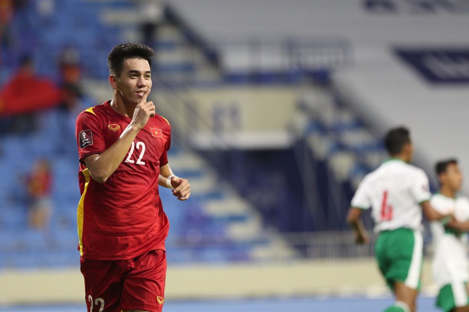 Tiến Linh ăn mừng bàn thắng mở tỷ số trận đấu ở phút thứ 51. (Ảnh: Hoàng Linh/TTXVN)