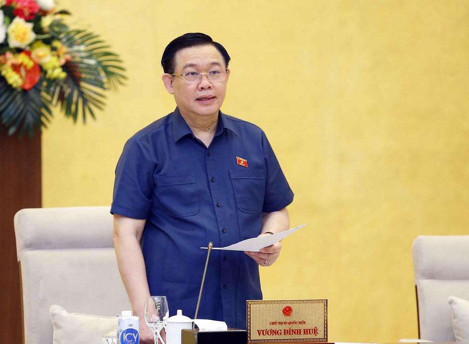 Chủ tịch Quốc hội Vương Đình Huệ phát biểu khai mạc Phiên họp thứ 57 của Ủy ban Thường vụ Quốc hội. (Ảnh: Doãn Tấn/TTXVN)