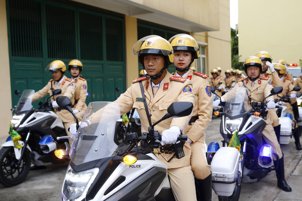 Quang cảnh Lễ ra quân thực hiện cao điểm bảo đảm trật tự an toàn giao thông. (Ảnh: Doãn Tấn/TTXVN)
