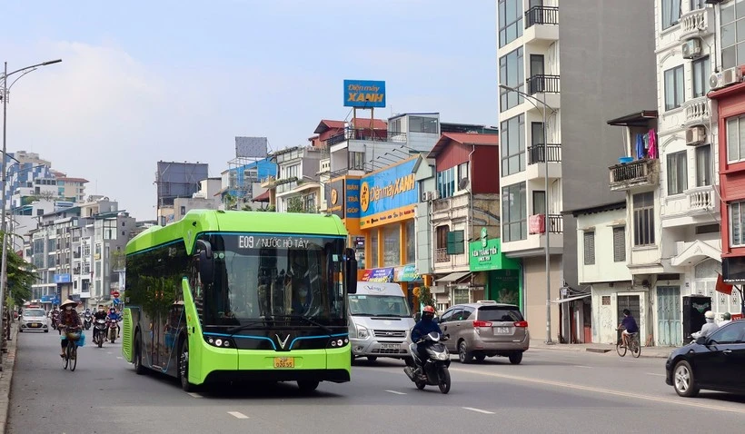 Hà Nội miễn phí vé xe buýt và đường sắt đô thị dịp lễ Giỗ Tổ và 30/4-1/5