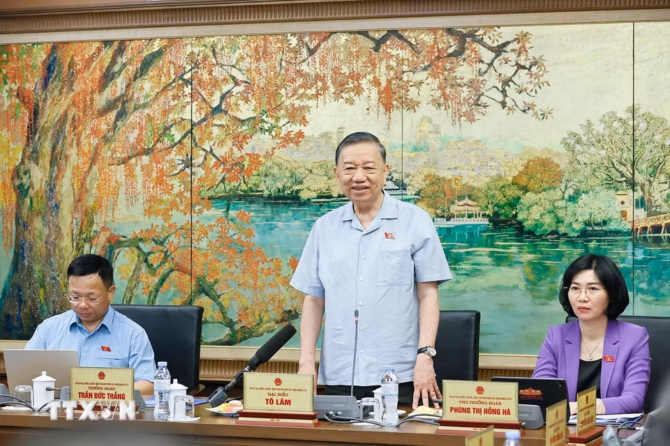 Tổng Bí thư, Chủ tịch nước Tô Lâm, đại biểu Quốc hội thành phố Hà Nội phát biểu. (Ảnh: Doãn Tấn/TTXVN)