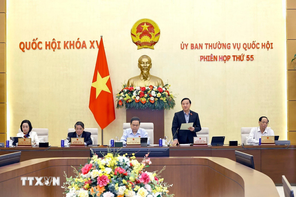 Phó Chủ tịch Quốc hội Nguyễn Khắc Định phát biểu. (Ảnh: Doãn Tấn/TTXVN)