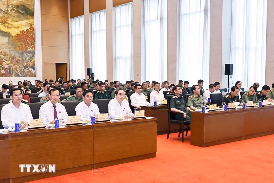 Chủ tịch Quốc hội Trần Thanh Mẫn và đại biểu dự Lễ ký Quy chế phối hợp công tác giữa Ủy ban Quốc phòng, An ninh và Đối ngoại của Quốc hội với Bộ Quốc phòng, Bộ Công an và Bộ Ngoại giao. (Ảnh: Doãn Tấn/TTXVN)