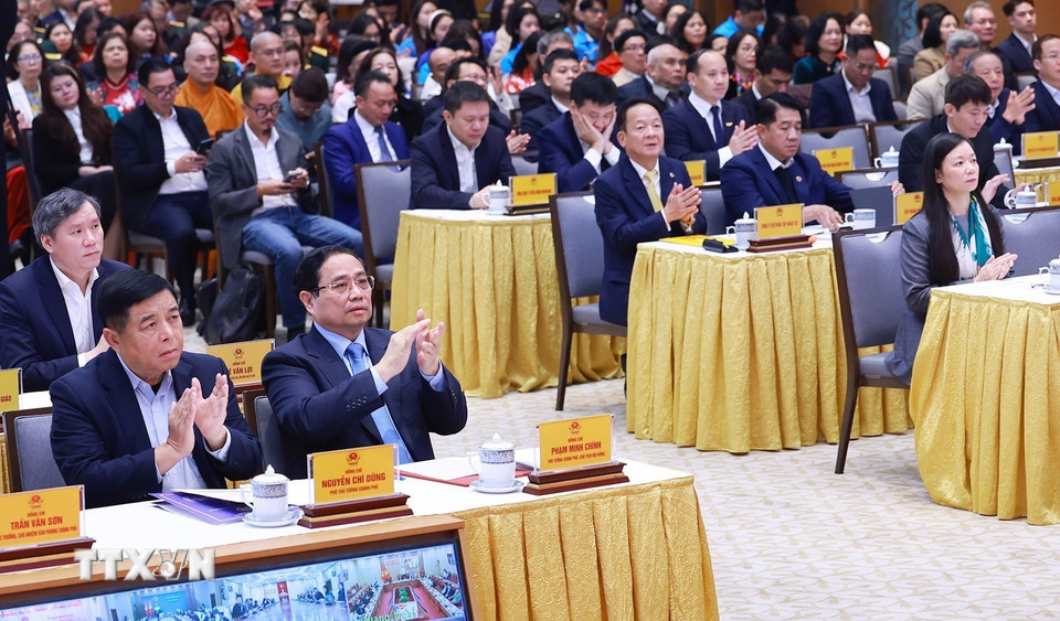 Thủ tướng Phạm Minh Chính dự phát động hai phong trào thi đua. (Ảnh: Dương Giang/TTXVN)