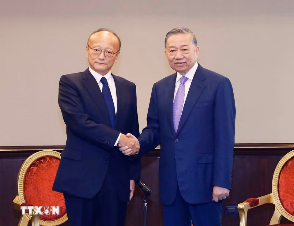 Tổng Bí thư, Chủ tịch nước Tô Lâm tiếp ông Masato Kanda, Chủ tịch Ngân hàng Phát triển châu Á (ADB). (Ảnh: Thống Nhất/TTXVN)