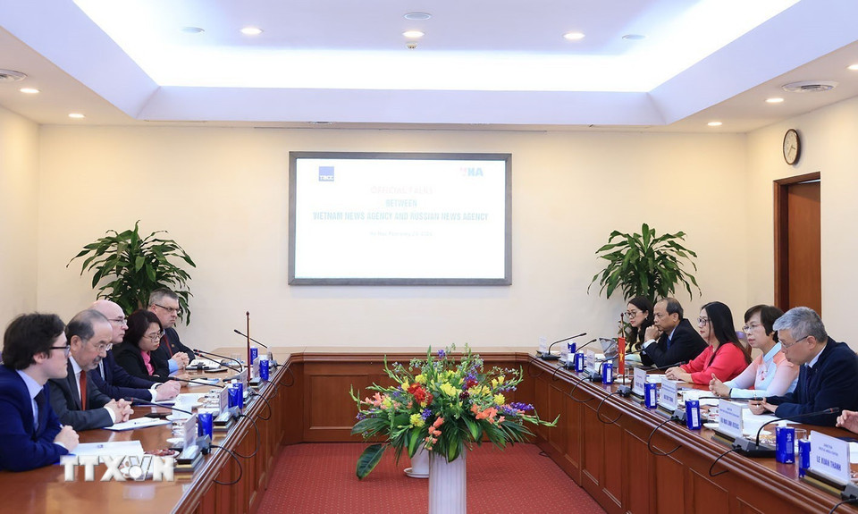 Hội đàm giữa lãnh đạo Hãng thông tấn TASS (Liên bang Nga) và Ban lãnh đạo TTXVN. (Ảnh: Tuấn Anh/TTXVN)
