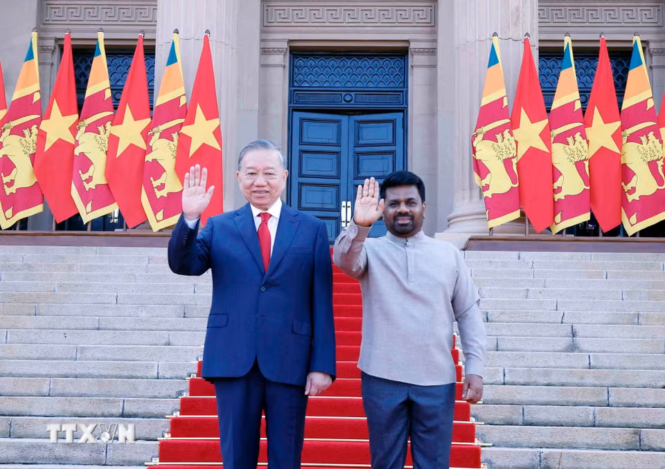 Tổng thống Sri Lanka Anura Kumara Dissanayake chủ trì lễ đón Tổng Bí thư, Chủ tịch nước Tô Lâm. (Ảnh: Thống Nhất/TTXVN)