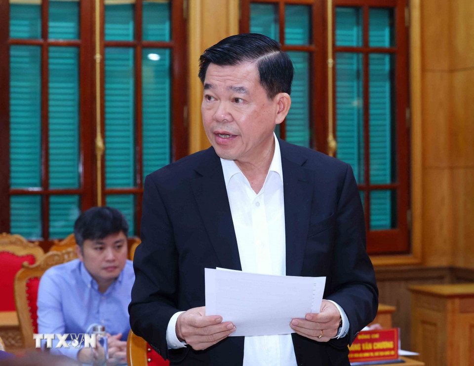 Ông Nguyễn Hồng Lĩnh, Ủy viên Trung ương Đảng, Phó Chủ nhiệm Uỷ ban Kiểm tra Trung ương, Phó Trưởng đoàn kiểm tra, giám sát phát biểu tại hội nghị. (Ảnh: Phương Hoa/TTXVN)