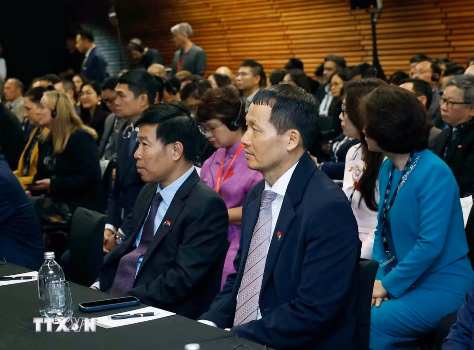 Các đại biểu dự Diễn đàn Giáo dục đại học và Giáo dục nghề nghiệp Việt Nam-New Zealand. (Ảnh: Thống Nhất/TTXVN)