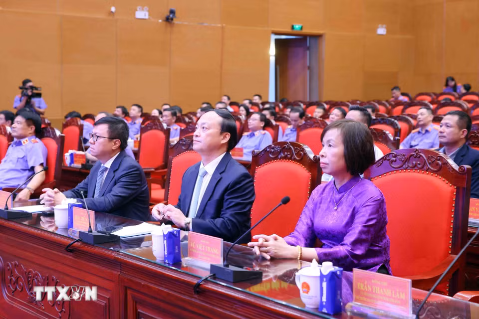 Các đại biểu tham dự buổi lễ. (Ảnh: Phạm Kiên/TTXVN)
