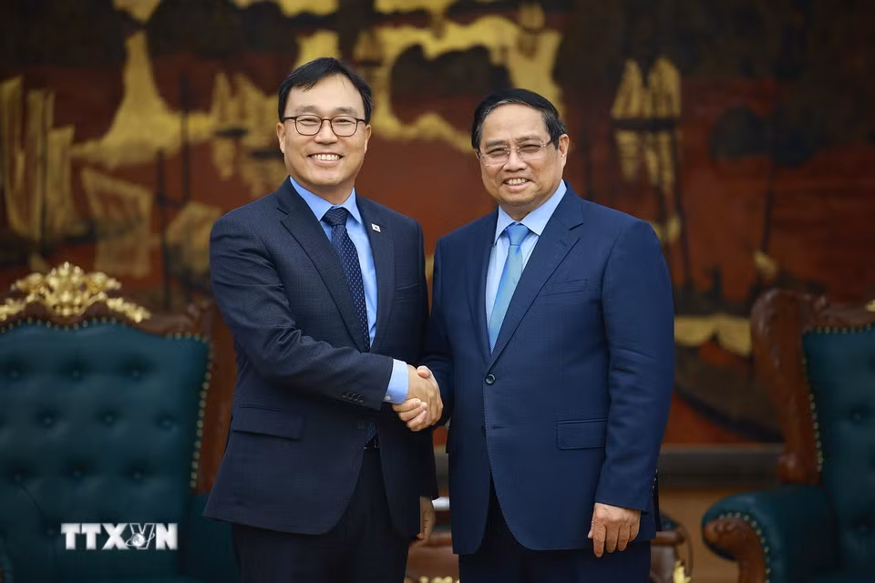Thủ tướng Phạm Minh Chính tiếp ông Choi Young Sam, Đại sứ Hàn Quốc tại Việt Nam. (Ảnh: Dương Giang/TTXVN)