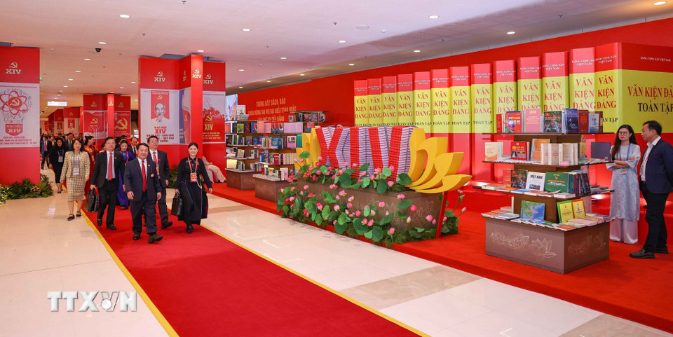 Khu trưng bày sách, báo tại Đại hội. (Ảnh: TTXVN)