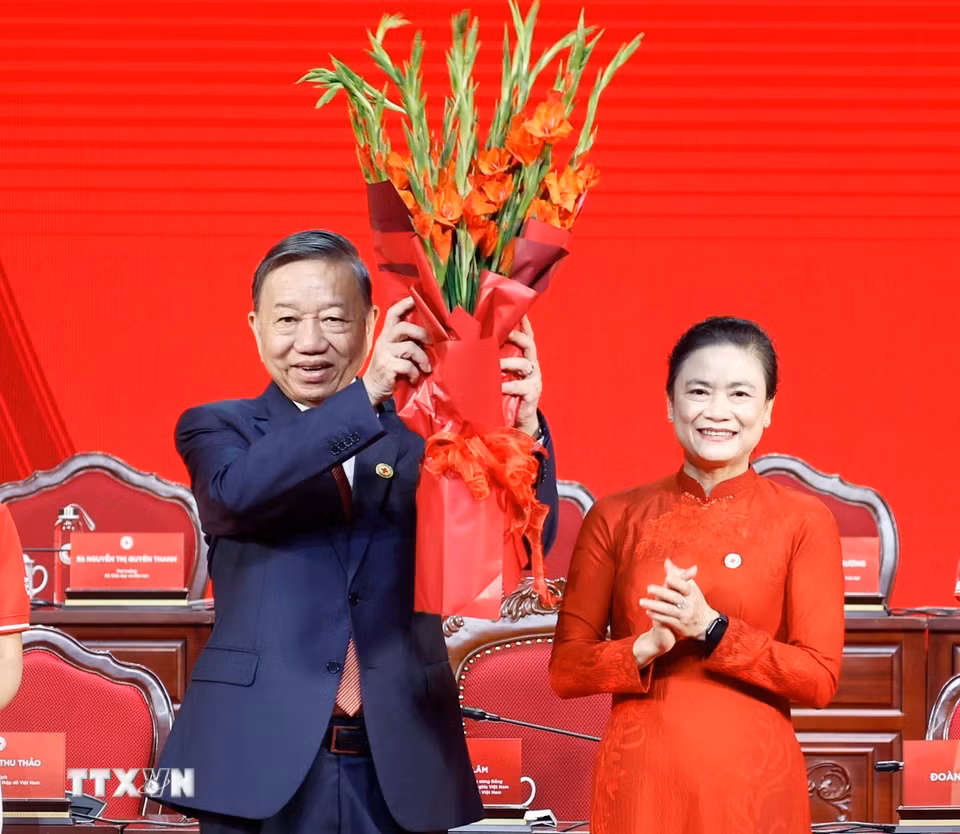 Tổng Bí thư, Chủ tịch nước Tô Lâm giữ cương vị Chủ tịch danh dự Hội Chữ thập Đỏ Việt Nam nhiệm kỳ 2026-2031. (Ảnh: Thống Nhất/TTXVN) ​
