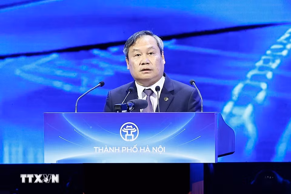 Chủ tịch Ủy ban Nhân dân thành phố Hà Nội Vũ Đại Thắng phát biểu khai mạc và Công bố Quy hoạch tổng thể Thủ đô Hà Nội tầm nhìn 100 năm. (Ảnh: Doãn Tấn/TTXVN)