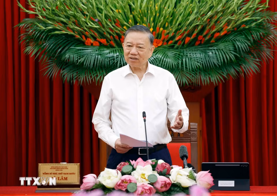 Tổng Bí thư, Chủ tịch nước Tô Lâm, Trưởng Ban Chỉ đạo Trung ương về tổng kết thực tiễn và nghiên cứu sửa đổi, bổ sung Điều lệ Đảng, phát biểu chỉ đạo. (Ảnh: Thống Nhất/TTXVN)