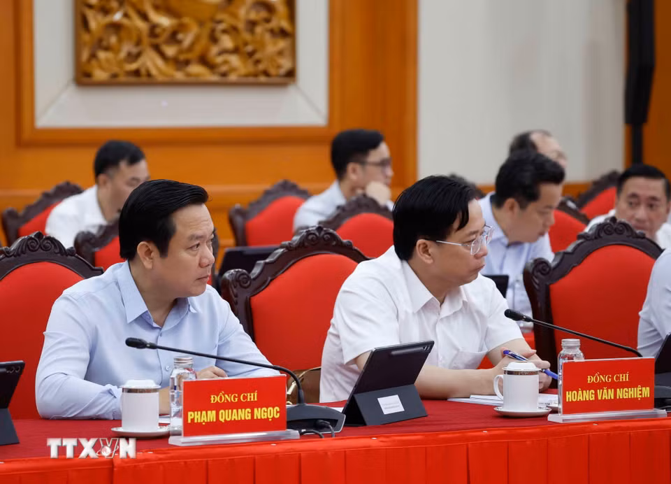 Các đại biểu tham dự Phiên họp thứ nhất Ban Chỉ đạo Trung ương về tổng kết thực tiễn và nghiên cứu sửa đổi, bổ sung Điều lệ Đảng. (Ảnh: Thống Nhất/TTXVN)