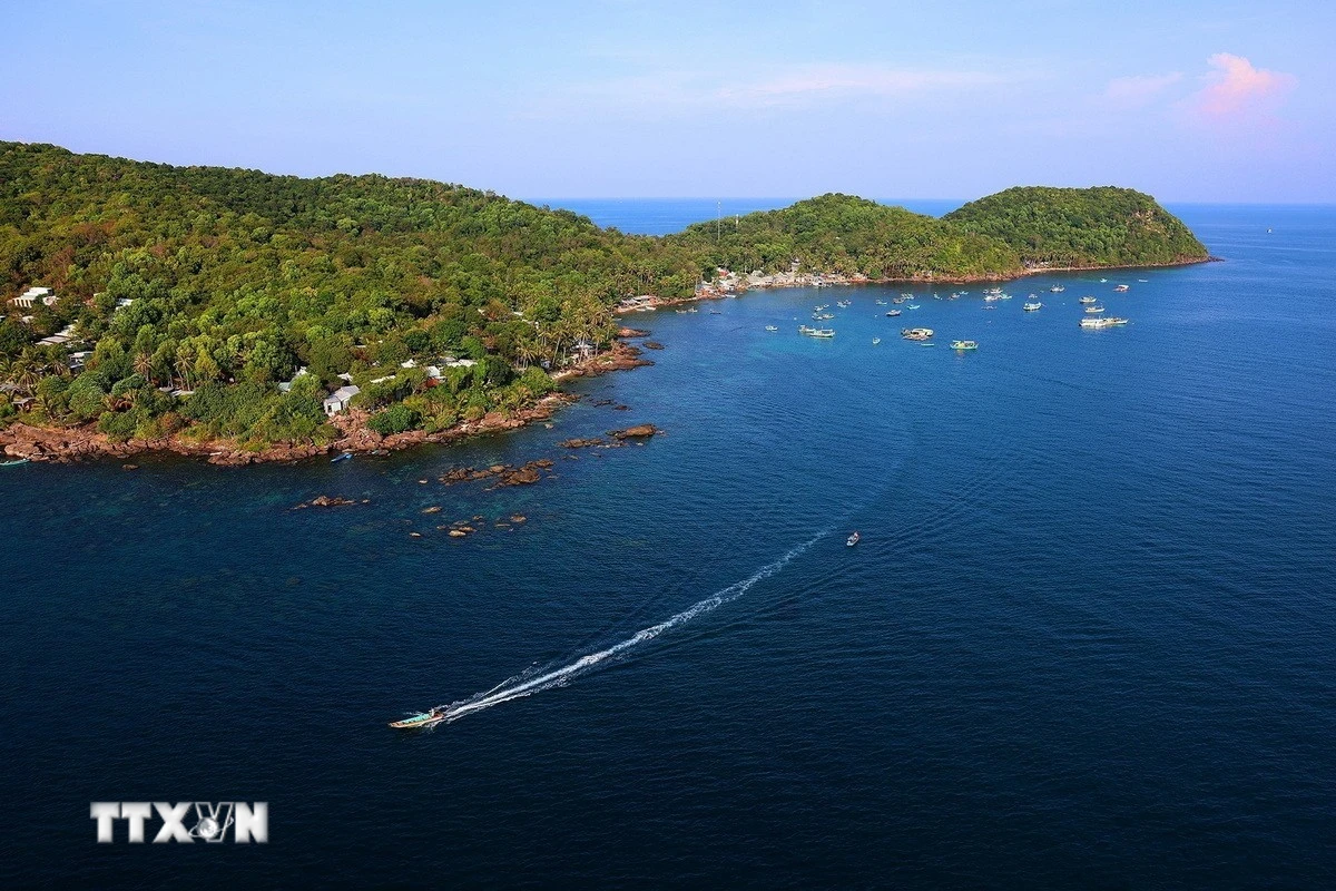 Báo Anh Tôn Vinh Phú Quốc Là Điểm Đến Nguyên Sơ Hấp Dẫn Du Khách