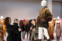 Trang phục của Gucci. (Ảnh: THX/TTXVN)