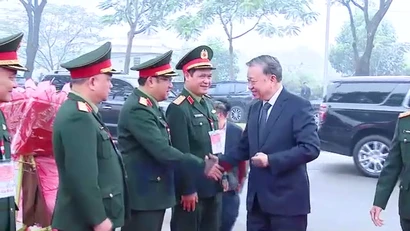 Tổng Bí thư và Thủ tướng dự lễ khởi công Nhà máy chế tạo Chip bán dẫn đầu tiên 