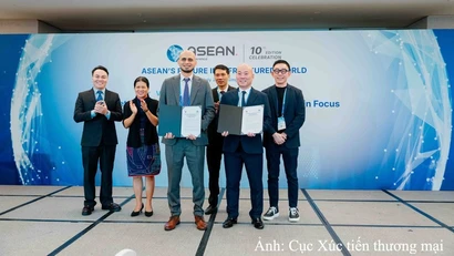 Cục Xúc tiến thương mại và Meta Platforms, Inc. tiến hành ký kết Biên bản ghi nhớ về hợp tác trong lĩnh vực xúc tiến thương mại. (Nguồn: Cục Xúc tiến thương mại)