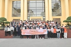 Sinh viên Trường Đại học FPT được phân công về gần 30 xã phường trên địa bàn tỉnh Quảng Ninh. (Ảnh: PV/Vietnam+) 