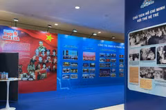 Triển lãm tái hiện sinh động lịch sử hình thành, xây dựng và trưởng thành của Đoàn Thanh niên - Hồ Chí Minh gắn với lịch sử cách mạng Việt Nam. (Ảnh: PV/Vietnam+)